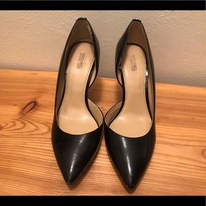 Michael kors black kitten heel